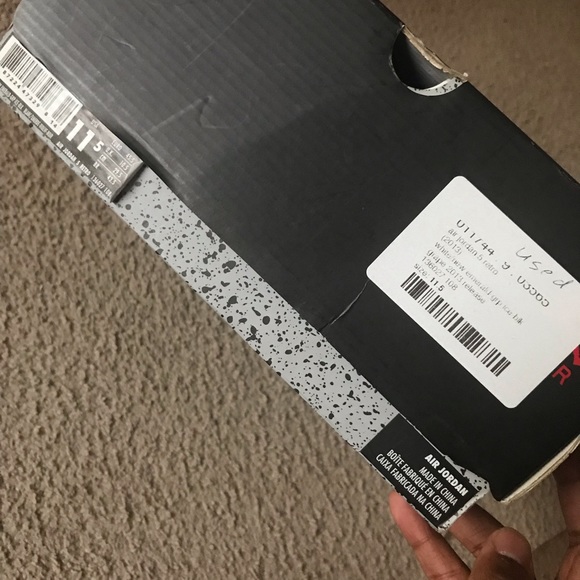 Pre-Owned Air Jordan Retro Grape 5’s - Picture 2 of 8